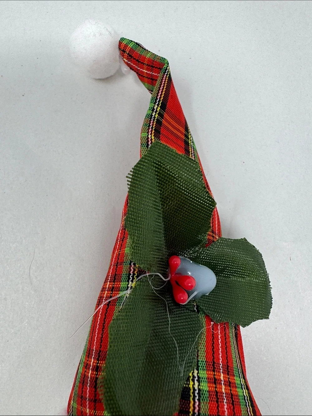 SANTA HEAD PLASTIC FACE CHRISTMAS ORNAMENTS LOT OF 2 VINTAGE HOLIDAY